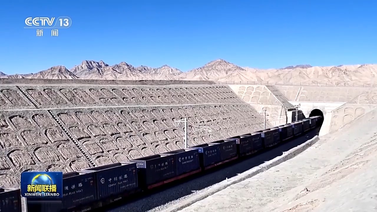 �´��߻���ح����ãã���̲ ������ɽ������ͨ�Ź�����������дһ���ഺ֮��