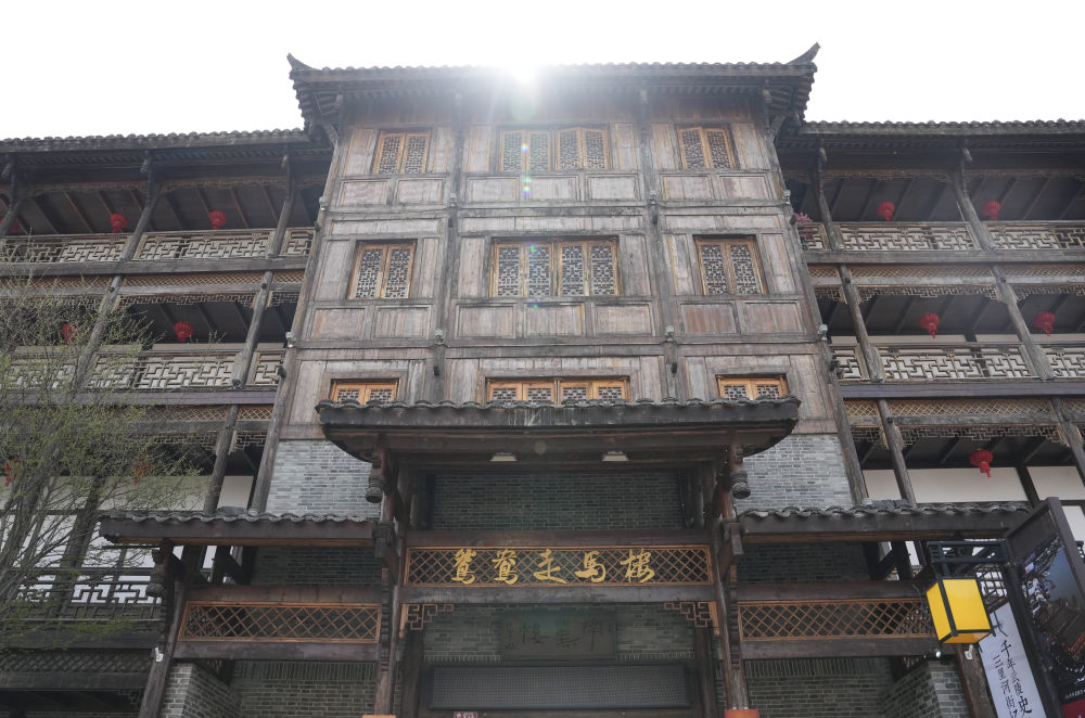 夏裝男士時尚服裝圖片（夏裝男裝搭配圖片）