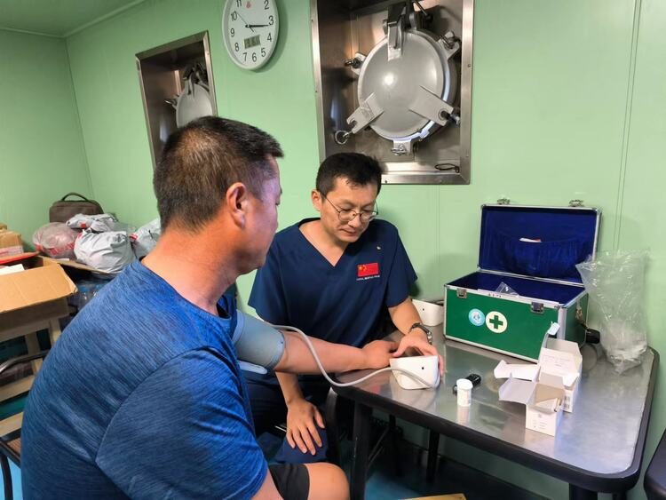 ��Ѷ�й���حԮ��ҽ�ƶ�Ա��������Ը����Ϊ��������Ҫ������ȥ������ϣ����