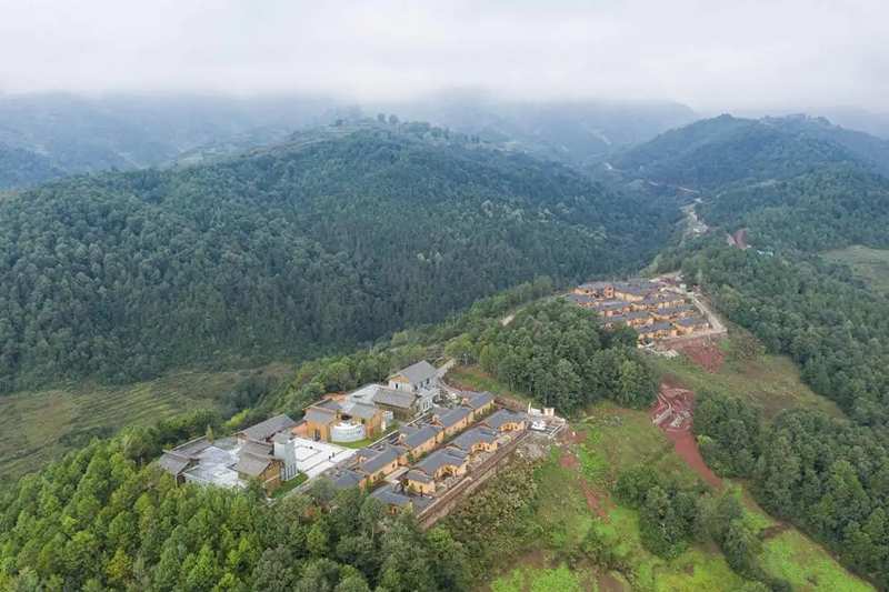 2020��10��13����������Ӵ��´�۾ӵ㡣