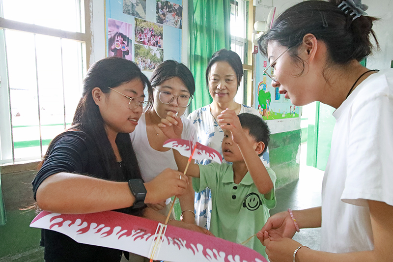 ��ͼ�����ഺ־ �绪¼