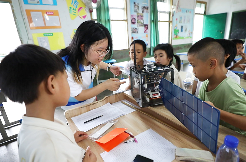 ��ͼ�����ഺ־ �绪¼