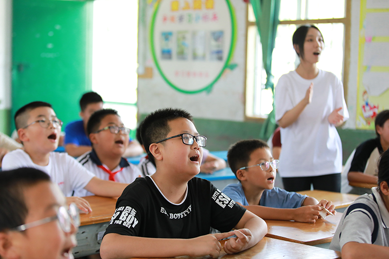 ��ͼ�����ഺ־ �绪¼