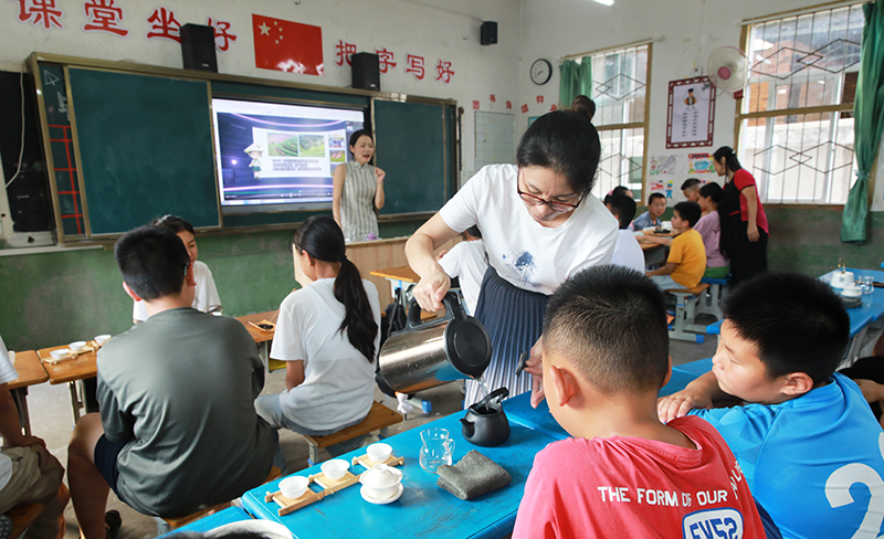 ��ͼ�����ഺ־ �绪¼