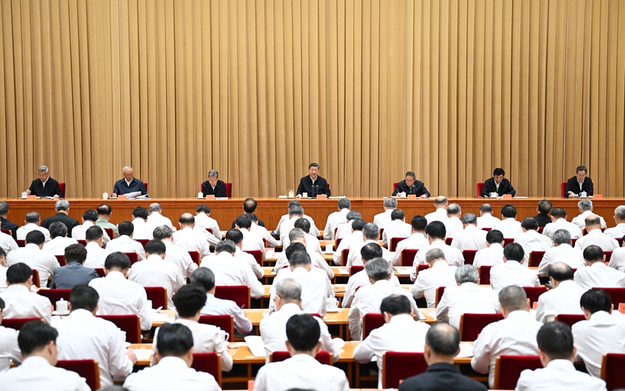 7��14����15�գ�������й��������ڱ������С��й���������ǡ�������ϯ�������ί��ϯϰ��ƽ��ϯ���鲢������Ҫ�������й��������ξֳ�ί��ǿ�����ּʡ������������桢��Ѧ�顢��ϣ��ϯ���顣