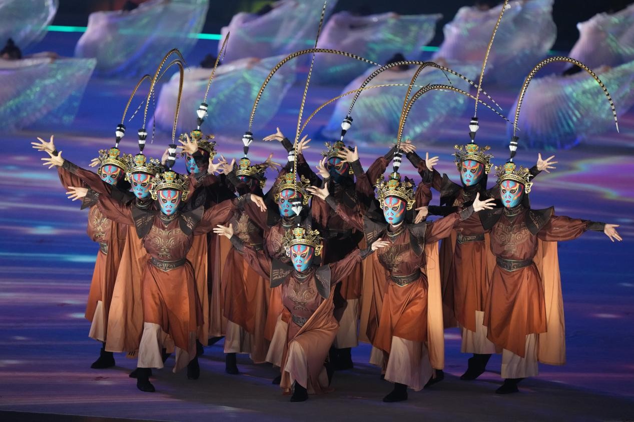 �ɶ����˻ῪĻ��չ�ֳ��й�ʽ�ִ�����ǧ����