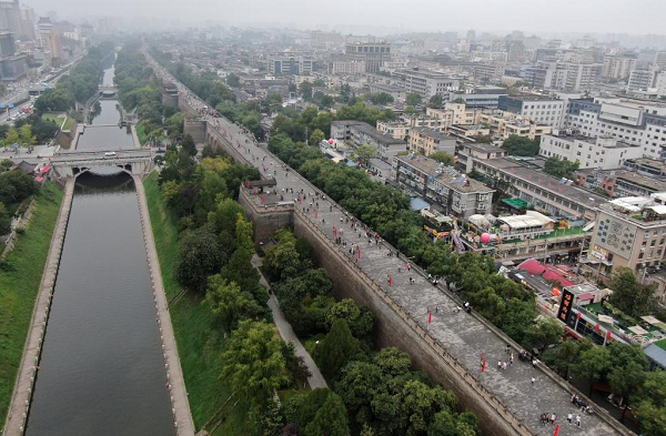 ����������չ�����������������أ�����������