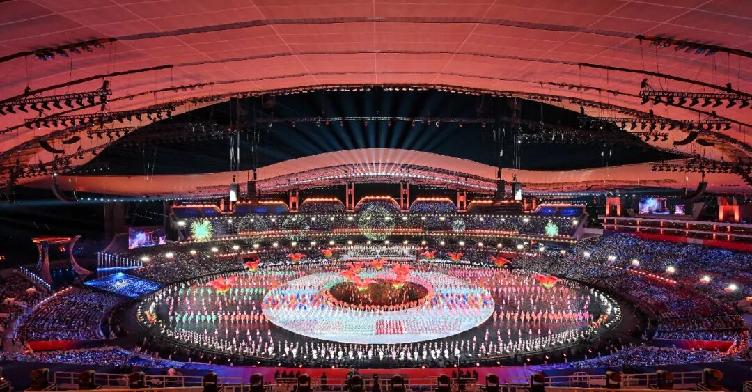 这是11月9日拍摄的广东奥林匹克体育中心内景。新华社记者 李鑫 摄