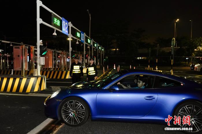 香江观澜：“粤车南下”驶出大湾区华体会- 华体会体育官网- 体育APP下载融合发展新轨迹