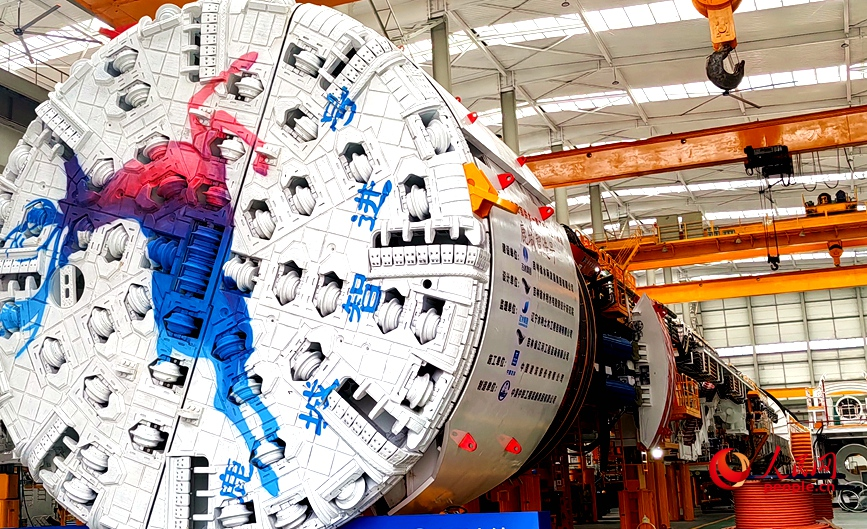 ��������װ��������װ�������������յĶܹ�������������������һ�ߡ����������� �����