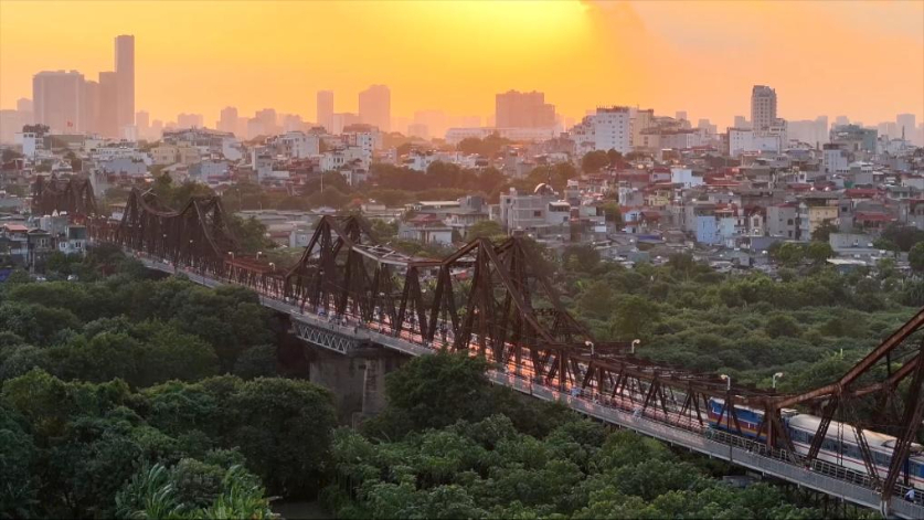 �羳�г�������Խ������·��