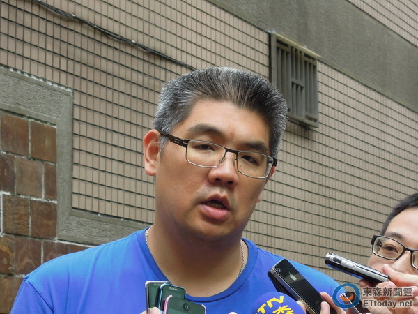 朱立伦参选连任 连胜文:令人振奋! 朱立伦参选连任 连胜文:令人振奋!