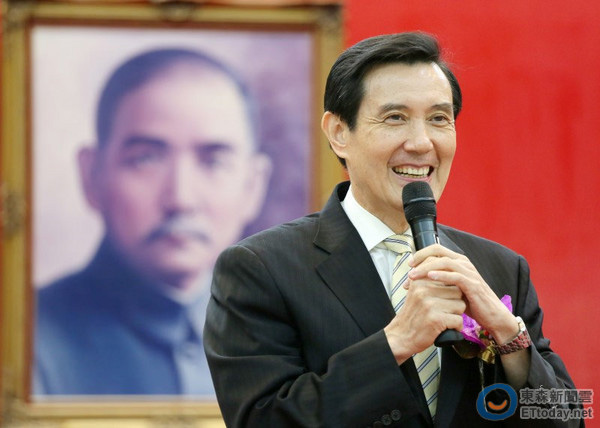 马英九天然呆提问,逗得现场民众哈哈大笑,可惜网友好像并不买单 马英九天然呆提问,逗得现场民众哈哈大笑,可惜网友好像并不买单