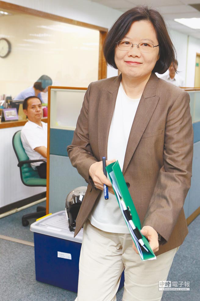 民进党主席蔡英文。 民进党主席蔡英文。