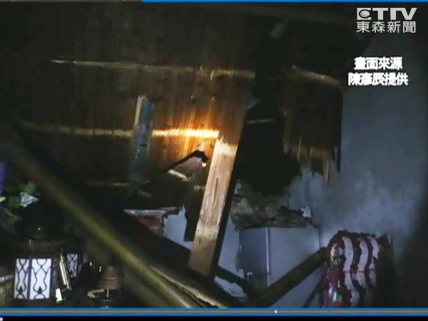 台湾复兴航空澎湖空难,民宅被削去一大半 台湾复兴航空澎湖空难,民宅被削去一大半