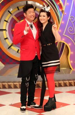 曾国城Selina同台主持 曾:在Selina老公底线求突破 曾国城Selina同台主持 曾:在Selina老公底线求突破