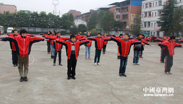 向上向善 台企顶新为留守儿童带去阳光与希望