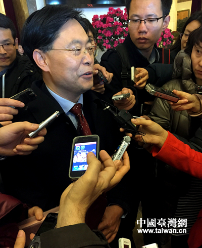 全国人大代表、央行南京分行行长周学东 全国人大代表、央行南京分行行长周学东