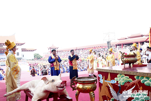 万名信众齐聚“妈祖故里”隆重纪念妈祖诞辰1055周年 万名信众齐聚“妈祖故里”隆重纪念妈祖诞辰1055周年