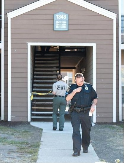 �й�һ��������ʿ������ɱ��ǰŮ�ѱ���(ͼ)