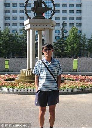 �й�һ��������ʿ������ɱ��ǰŮ�ѱ���(ͼ)