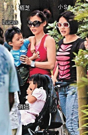 ����Ů��������kimi�з����� ������Ȧ�Ļ��ҡ������ס�