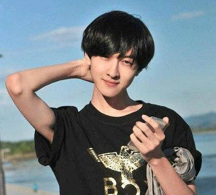 中国男生因美貌走红韩国论坛 男人心动女人妒忌_科教_中国台湾网