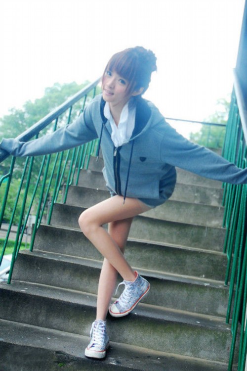 ��ɬС�����ߺ����� �������崿У���ܳ�