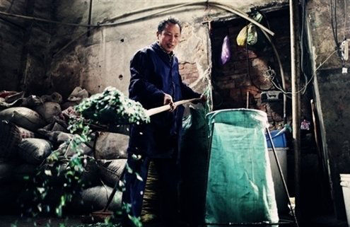 �����̵�Ц�ݺ���ů��ʦ��������������ϴ�Ʒ��׼��װ����