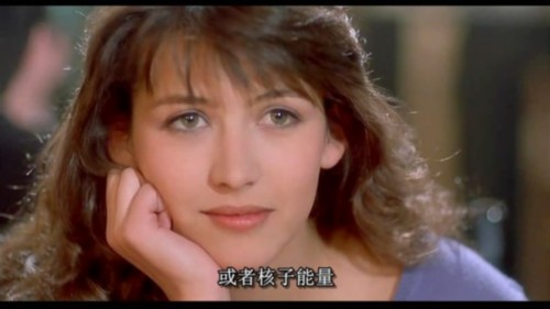 �շ���������������ϼ �۲�����ľ�ɫŮ��