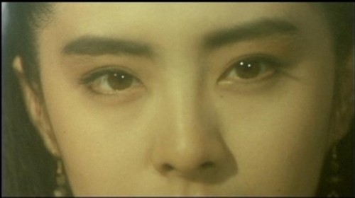 �շ���������������ϼ �۲�����ľ�ɫŮ��