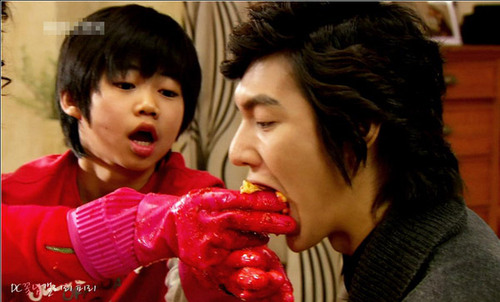 Kimi��ʫ��ɭ�� ���պ��ȱ���Ծ�