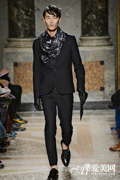  ��󴨽а����� �й���ģ�����֮��