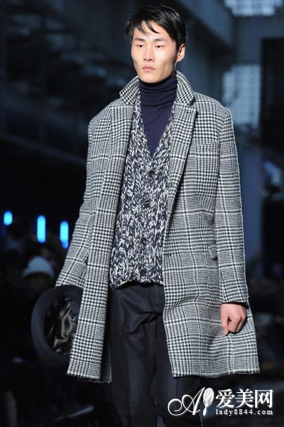  ��󴨽а����� �й���ģ�����֮��