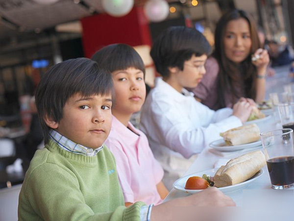 �����ǻ�Ѫ��Ů���� ��ɺ������ҡ����֣��