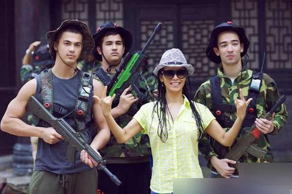 �����ǻ�Ѫ��Ů���� ��ɺ������ҡ����֣��