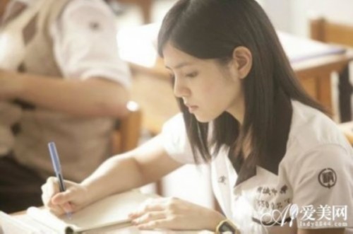  ͬ��������ӳ �ܶ����������У��Ů��