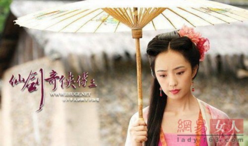 ���ƾ���һ�У�Ů�ǹ�װ��������˭���з���