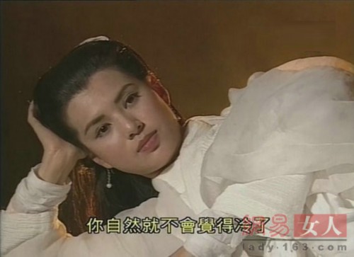 ���ƾ���һ�У�Ů�ǹ�װ��������˭���з���