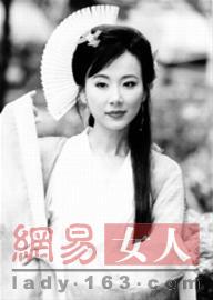 ���ƾ���һ�У�Ů�ǹ�װ��������˭���з���