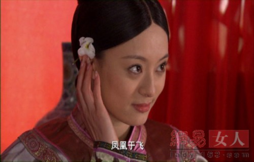 ���ƾ���һ�У�Ů�ǹ�װ��������˭���з���