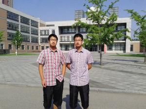 双胞胎高考分数一模一样 高出一本线100多(图