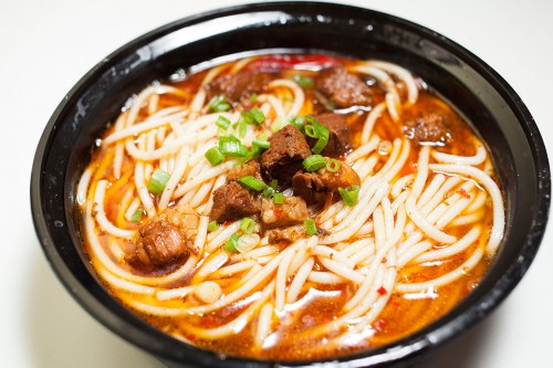 ����˶ʿ���׷ۣ����������ϰ�����һ