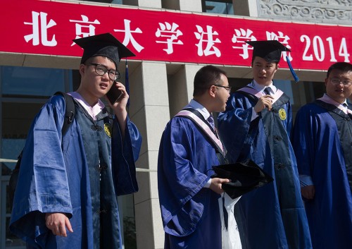 ����˶ʿ���׷ۣ����������ϰ�����һ