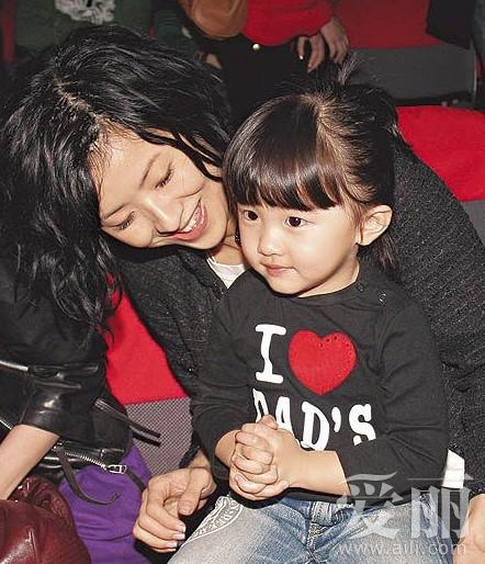 �Ƕ����������У���ʫ��100�������ض���300��