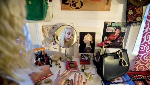 ��������90��Ů�����ǵĹ뷿