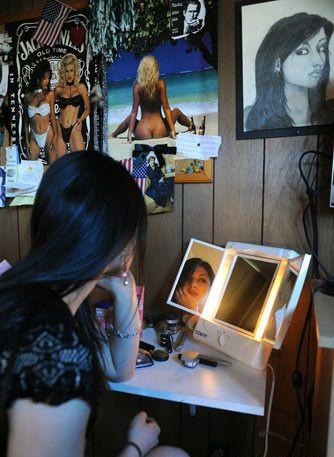 ��������90��Ů�����ǵĹ뷿