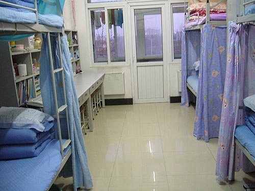 ��������90��Ů�����ǵĹ뷿