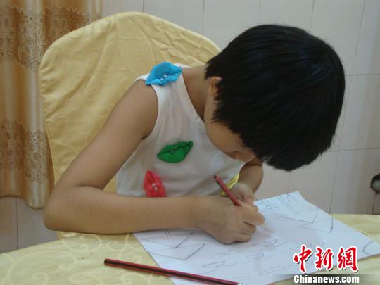 ����ĸ������11���Ѫ��Ůͯ���������