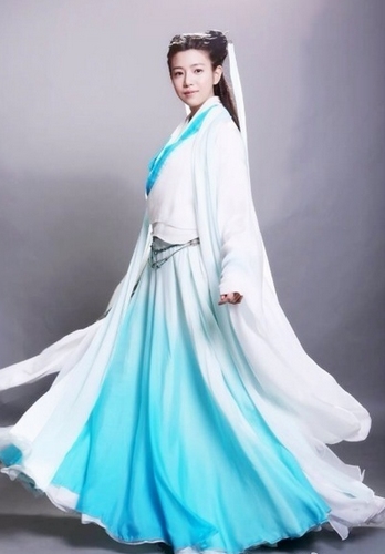 ����Ů����ò���У������Ů������·��